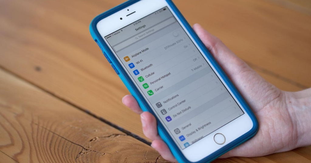 how to turn on hotspot on iPhone 8