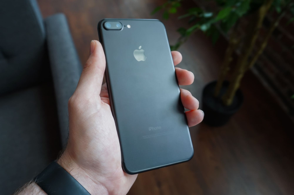 microphone on iPhone 8