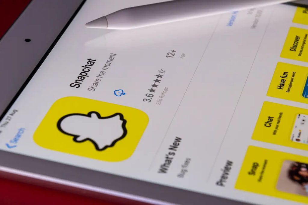 How to Block Snapchat on iPhone: the most complete instruction
